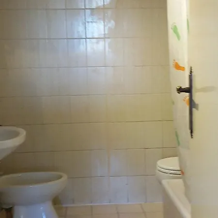 813 Pensión 2*
